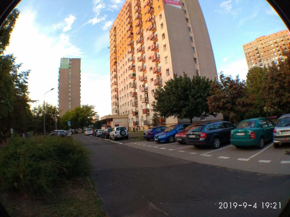 2020 Zwyciestwa 18 - Mieszkanie / Kawalerka / Studio พอซนาน ภายนอก รูปภาพ